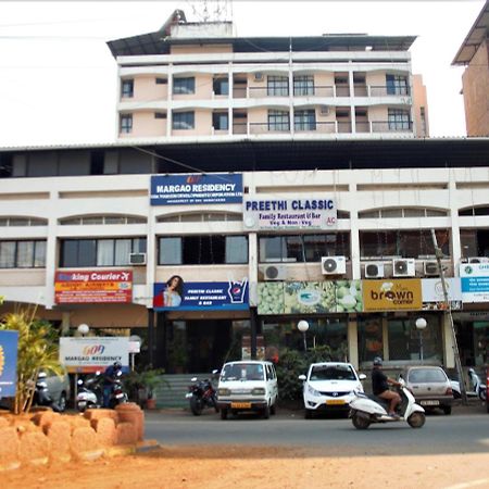 Margao Residency Hotel Bagian luar foto