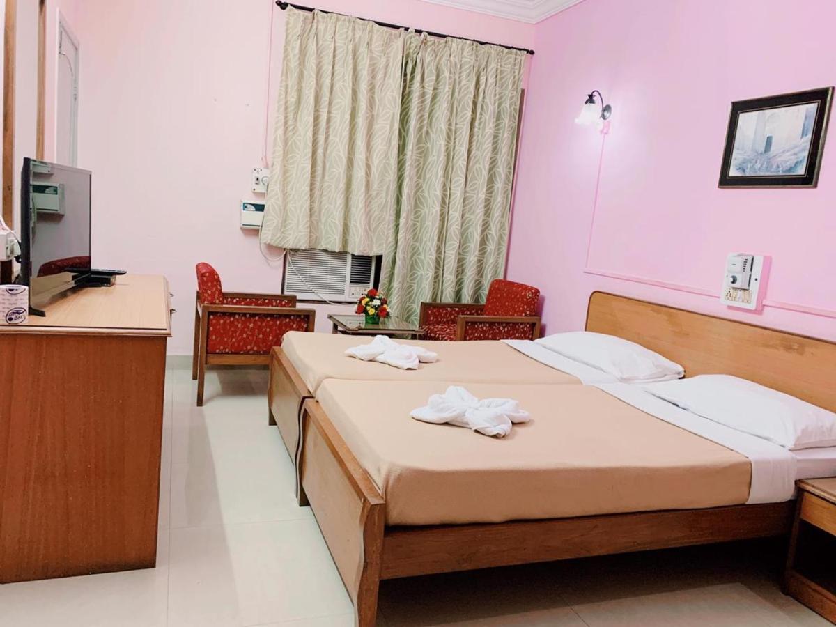 Margao Residency Hotel Bagian luar foto