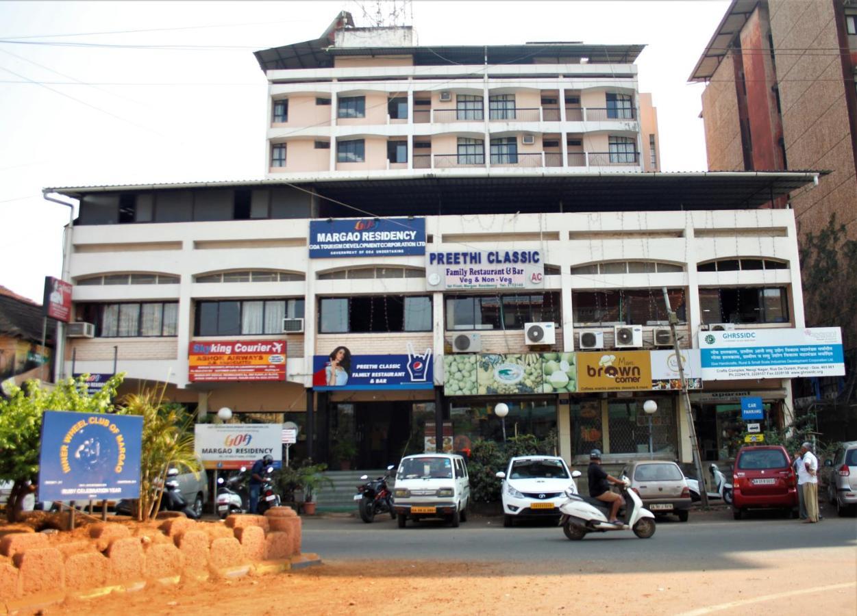 Margao Residency Hotel Bagian luar foto