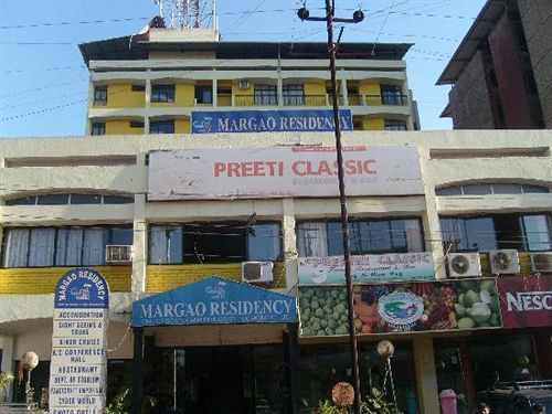 Margao Residency Hotel Bagian luar foto